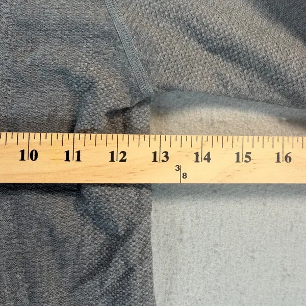 Lululemon Swiftly Tech Long Sleeve Crew Grey Heathered Size 4 Thumbholes - Image 6