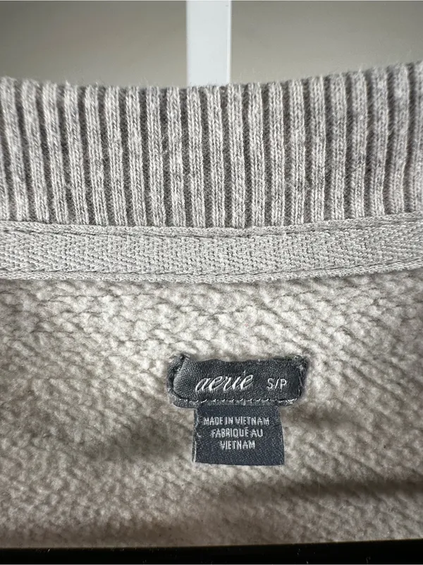 153. aerie Cream and Light Gray Fleece Oversized Pullover - Image 2