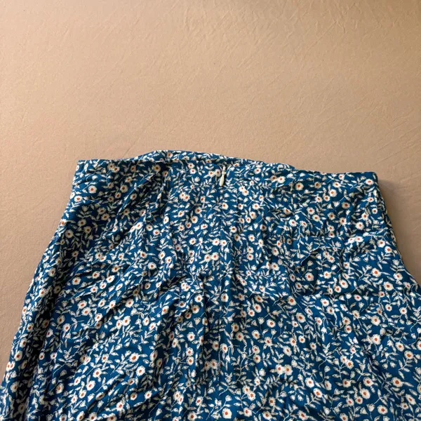 Shein ditsy floral crepe midi skirt - Image 7