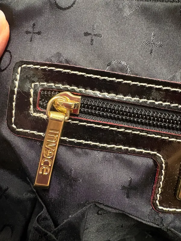 Invece Arcadia Black Patent Dome Handbag. Made in Italy - Image 8