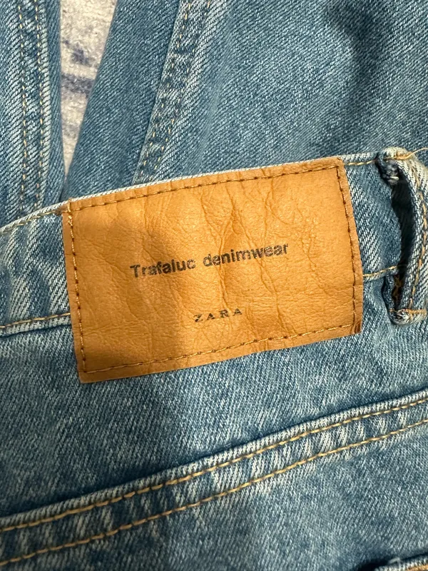 ZARA Jeans High-Rise - Image 3
