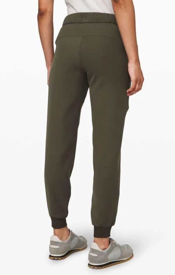 LULULEMON On the Fly Jogger in Dark Olive Size 6 - Image 3