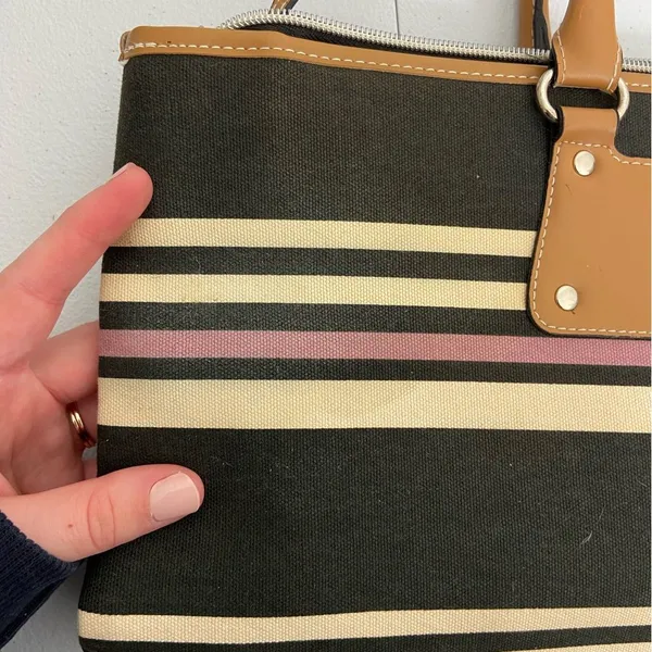 Victoria’s‎ Secret purple cream black striped zip shoulder bag with coin purse - Image 8