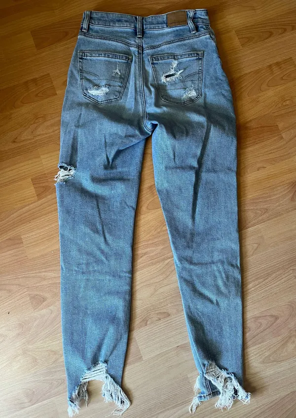 American Eagle Outfitters Mom Jean - Image 2