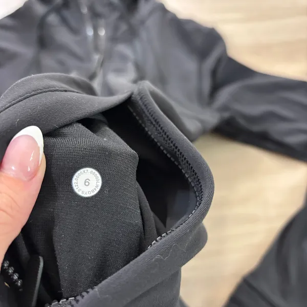 Lululemon Hooded Define Jacket Nulu Women Size 6 Black - Image 6