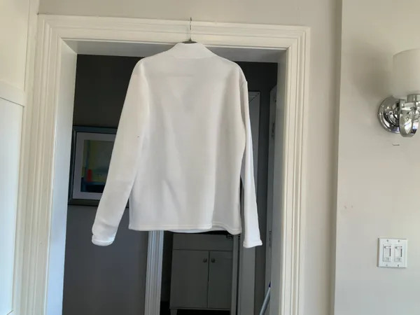 Men’s Sweat Pullove New Without Tags Xl White - Image 2