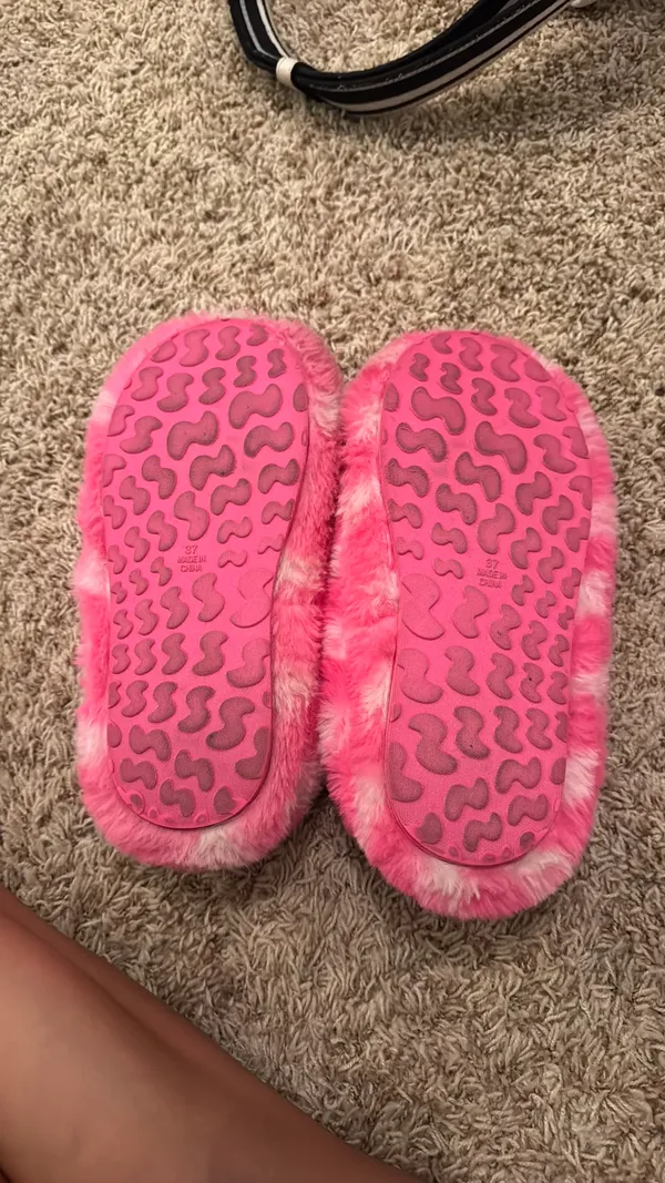 SKIMS Slippers Women’s - Image 2