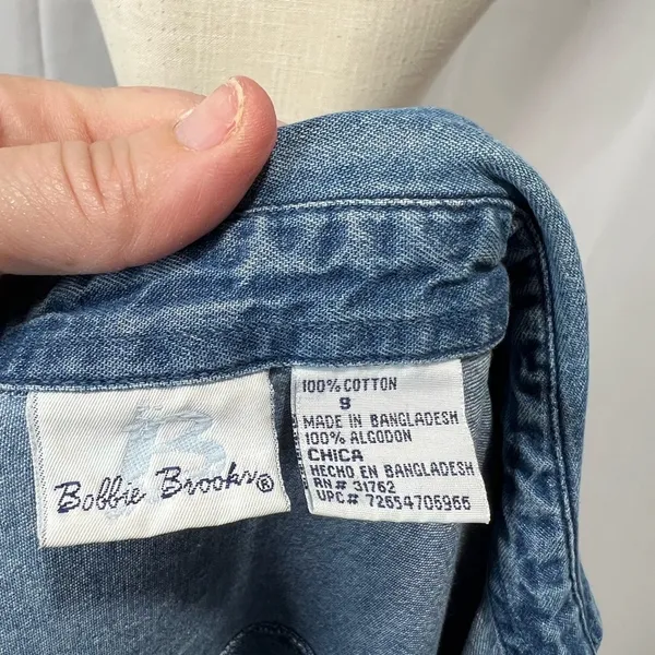 Vintage Bobbie brooks denim chambray embroidered shirt - Image 7