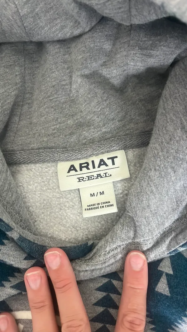 Ariat Women’s Hoodie Medium Real - Image 2