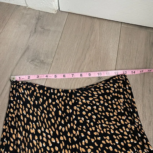 Zara Cheetah leopard animal print midi skirt size M womens - Image 5