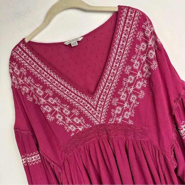 American Eagle Embroidered Boho Top Sz XL Pink Balloon Sleeves - Image 5