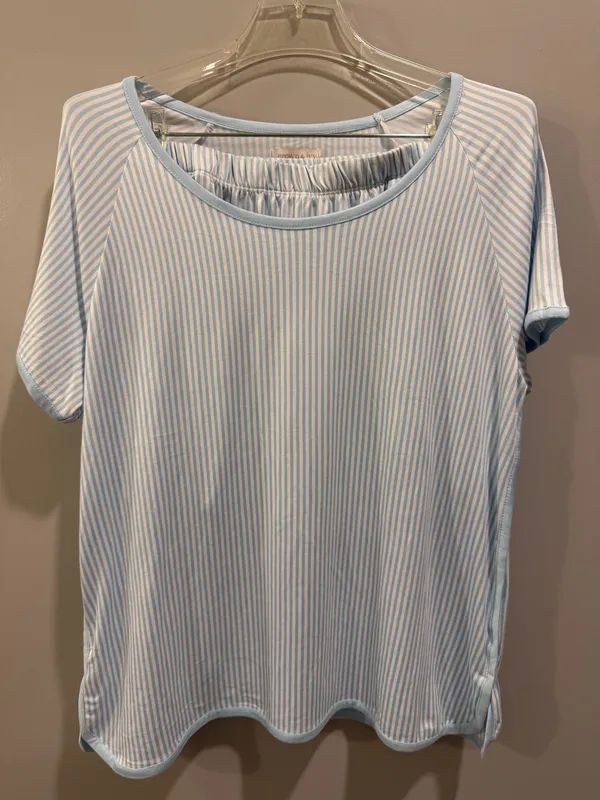 Crown & Ivy Vertical Striped Short Sleeve Top and Shorts Pajama Set White and Blue - Image 3