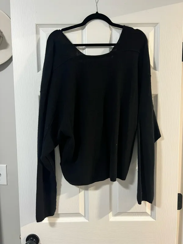 Free People Sweater - Image 4