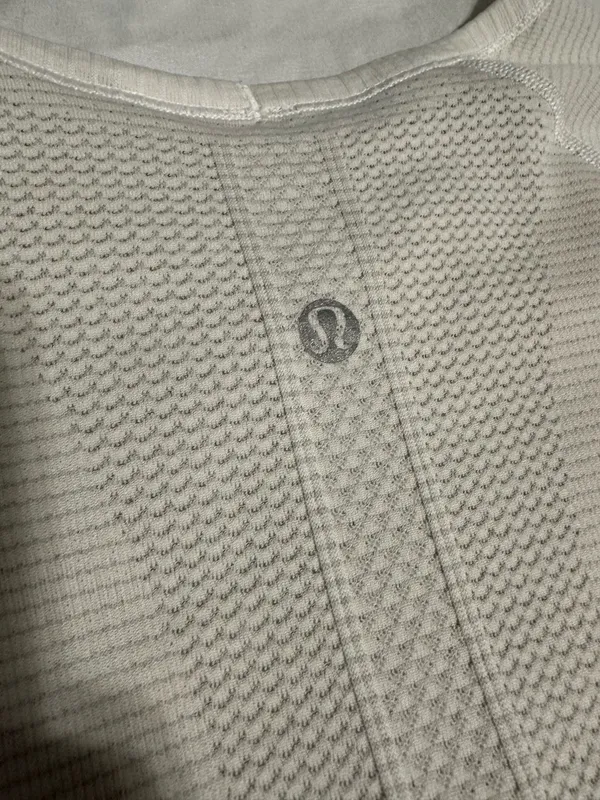 Lululemon Swiftly Tech V-Neck - Image 7
