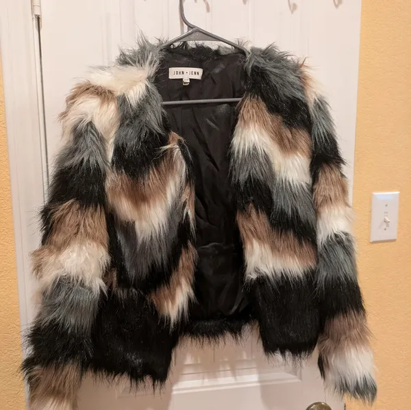 John + Jenn Faux fur coat Size XS - Image 5