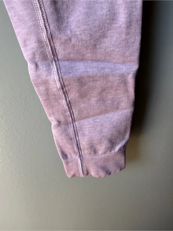 Gymshark Women’s Seamless Long Sleeve Crop Top Pink Size Small - Image 2