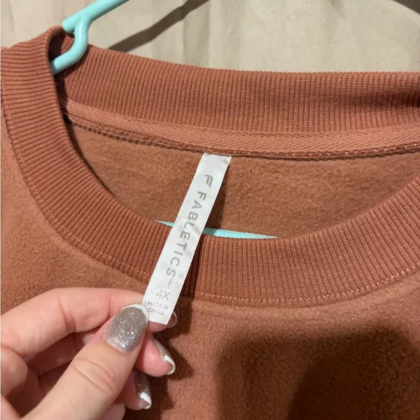 Fabletics crewneck - Image 2