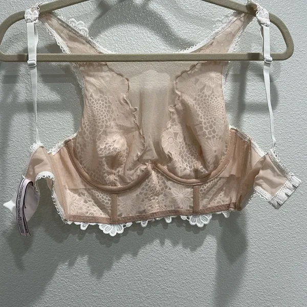 Victoria's Secret Lace Floral Bralette in Cream - Image 10