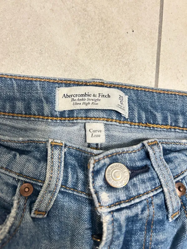 Abercrombie Ankle Straight Ultra High-Rise Jeans Curve - Image 5
