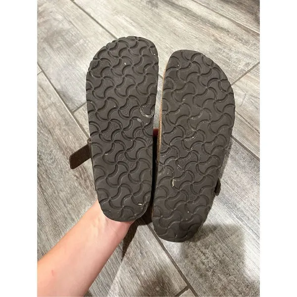 Birkenstock Gizah Sandals Size 35 - Image 3