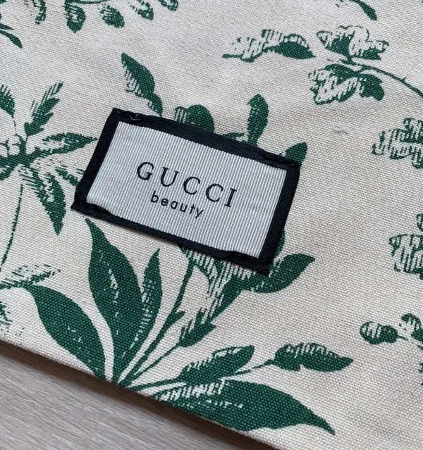 Gucci New Auth Beauty Gift Fabric Tote Bag Purse - Image 9