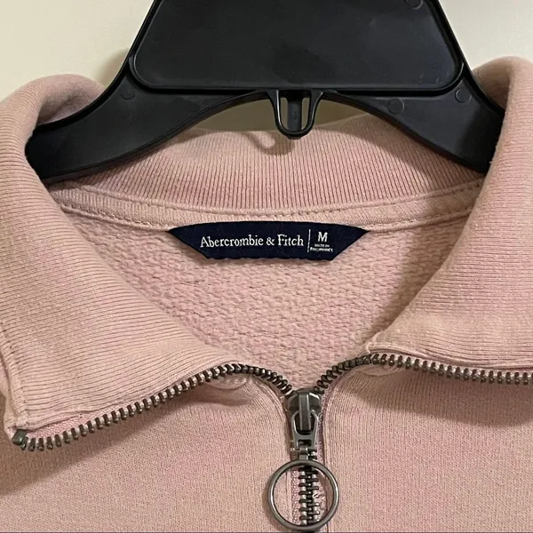 Abercrombie Women’s Half-Zip Pink Collared Sweater Size M (Used) - Image 4