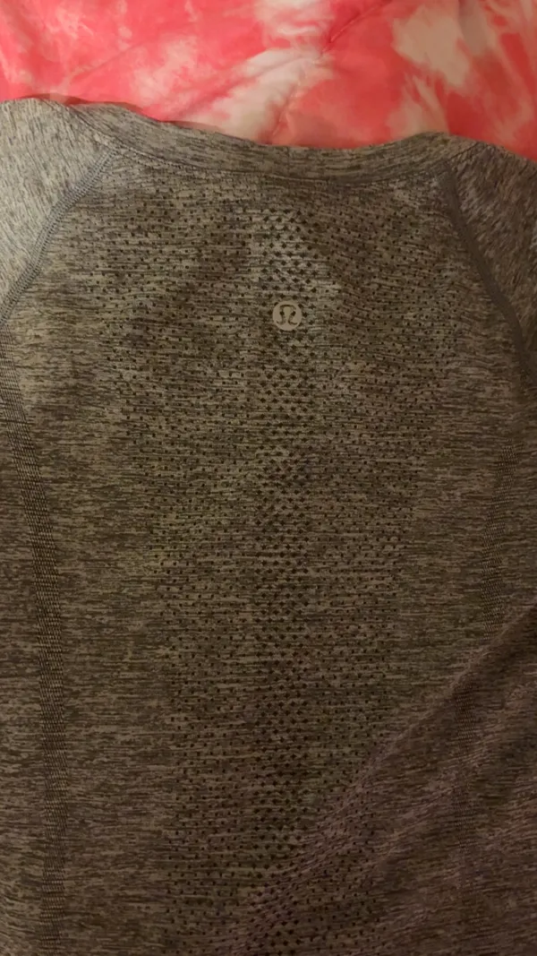 Lululemon Shirt Swiftly Tech Short Sleeve - Image 3