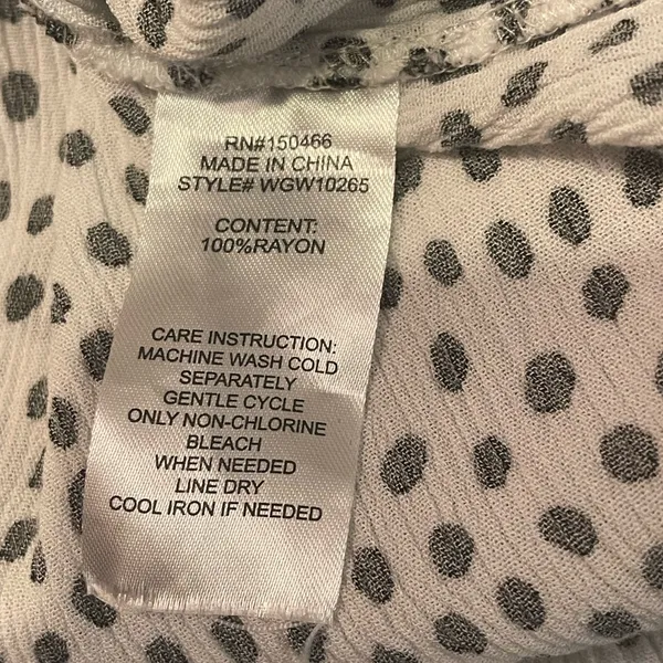 Market & Spruce Black and White Dot button down blouse shirt top large NWT - Image 7