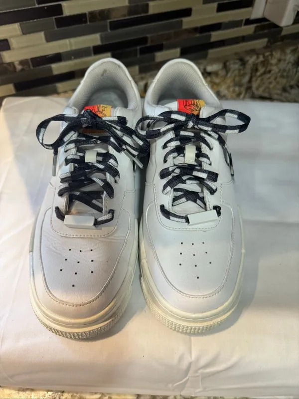 Nike Women's Air Force 1 Pixel 'Fresh' sneakers, Sz 7.5 DJ5529-100 - Image 6