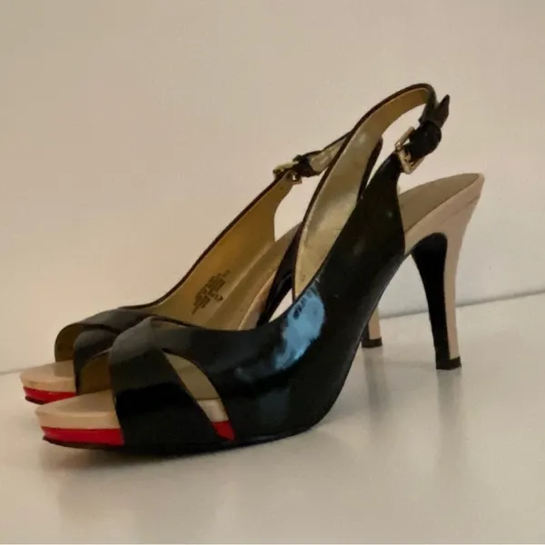 Bandolino Small Platform Heels Red Black Highlight 2 inches size 7.5 - Image 6