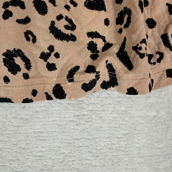 Victoria's Secret Heavenly by Womens Leopard Heart Print Pajama Top Tan Large‎ - Image 9