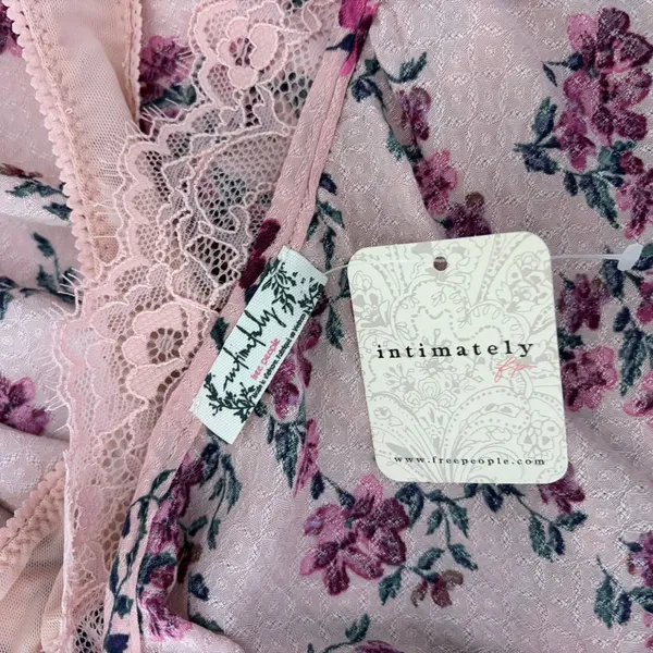 NWT!! FREE PEOPLE Intimately Take‎ It Away Floral Bodysuit Lace Ruffled Small - Image 11