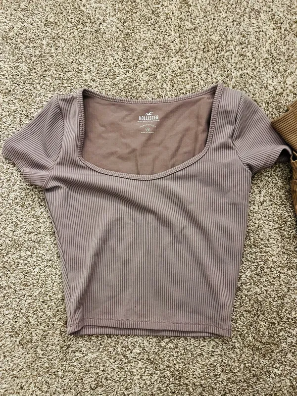 Hollister purple & brown crop top (both) - Image 2