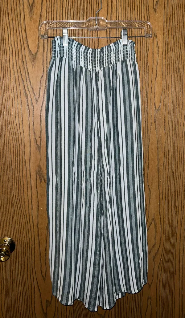 American Eagle Outfitters Soft Striped Pants - Image 3