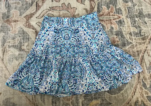 Lilly Pulitzer Call My Shell Phone Elastic Waist Ruffle Hem Jacey Stretch Skirt - Image 2