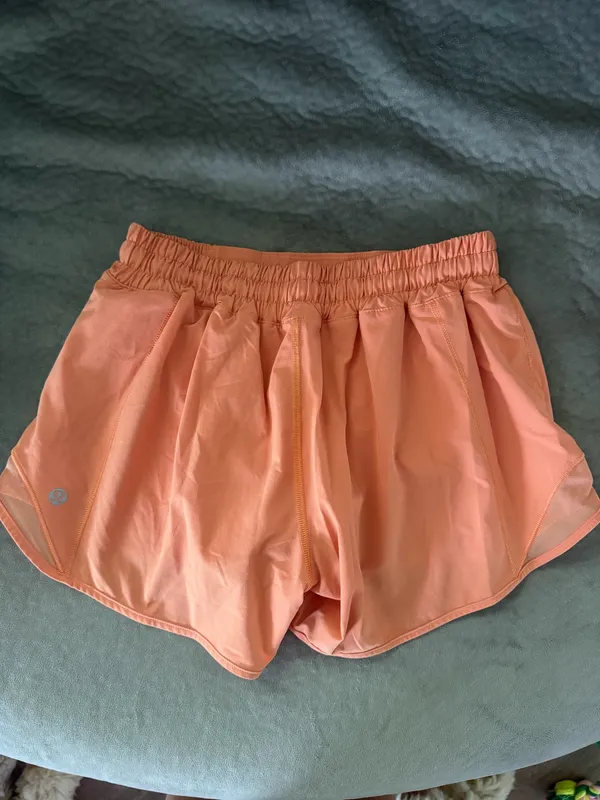 Lululemon Hotty Hot 4" Shorts - Image 2