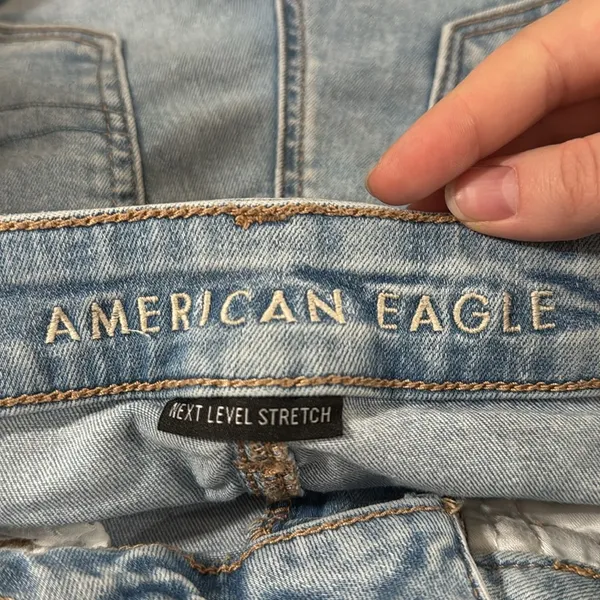 American Eagle light wash distressed High-rise Jean Shorties denim shorts size 0 - Image 8