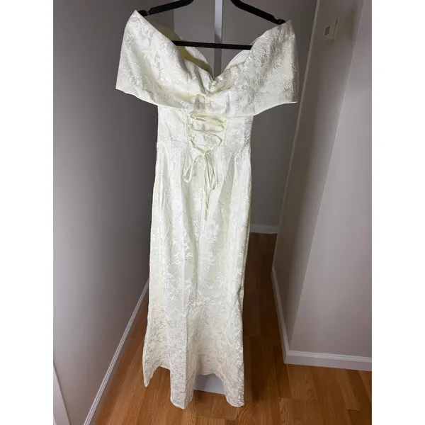 Babyboo EMBERLY MAXI DRESS - IVORY NWT Size Medium - Image 6