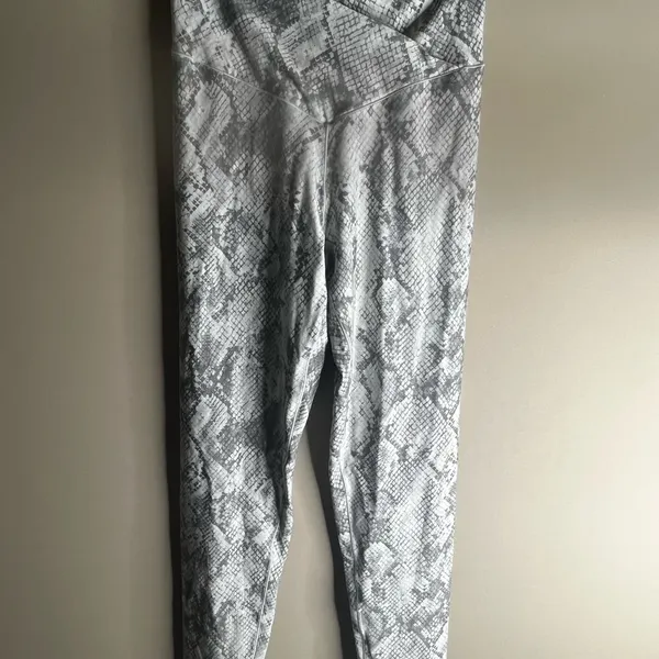 NWOT offline by aerie 7/8 leggings size large long - Image 9