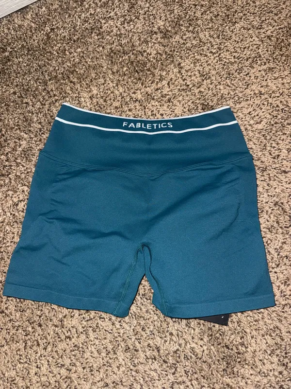 Fabletics Shorts Biker - Image 2