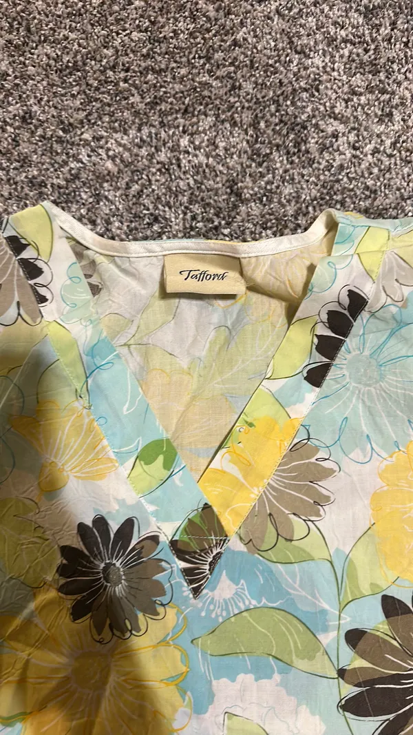Scrub top Size L - Image 4