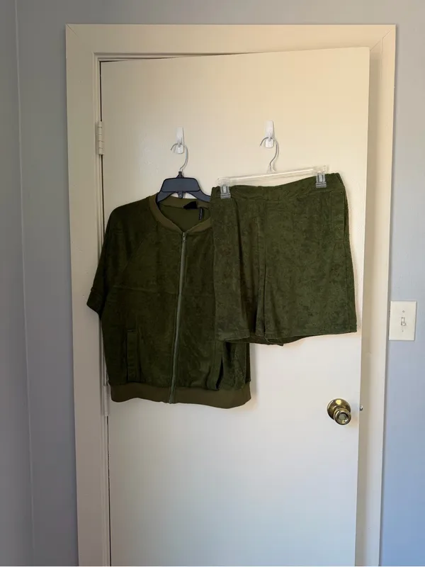 Out From Under Urban Outfitters terry cloth two-piece set - Image 2