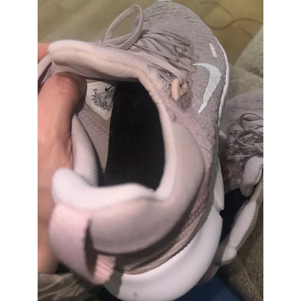 Nike pink shoes - Image 6