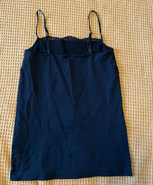 Banana Republic black lace camisole - Image 3