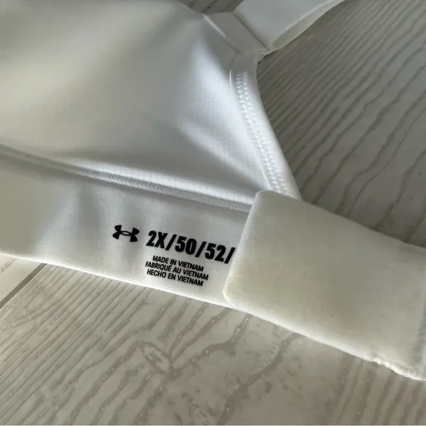 Under Armour Medium Support Fitted Sports Bra - Image 3