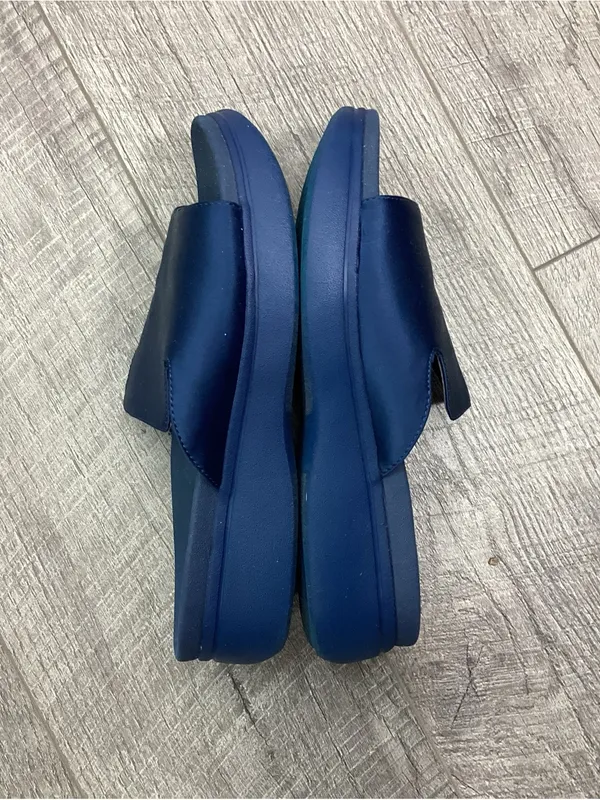 Vionic Monica Slides Size 7 - Image 6