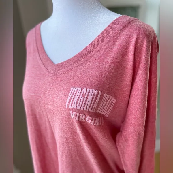 Heather Pink Virginia Beach V Neck Long Sleeve Tee Shirt Size Large - Image 6