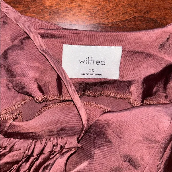 Aritzia Wilfred Allusion Satin Camisole - Image 3