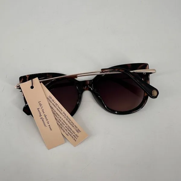 NWT BCBGeneration 1028 651 Womens Cat Eye Full‎ Rim Sunglasses Blush Demi - Image 7