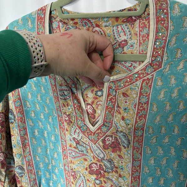 Tunic Top Women’s Boho Paisley 3/4 Sleeves Blouse Multicolor Embellished Medium - Image 2